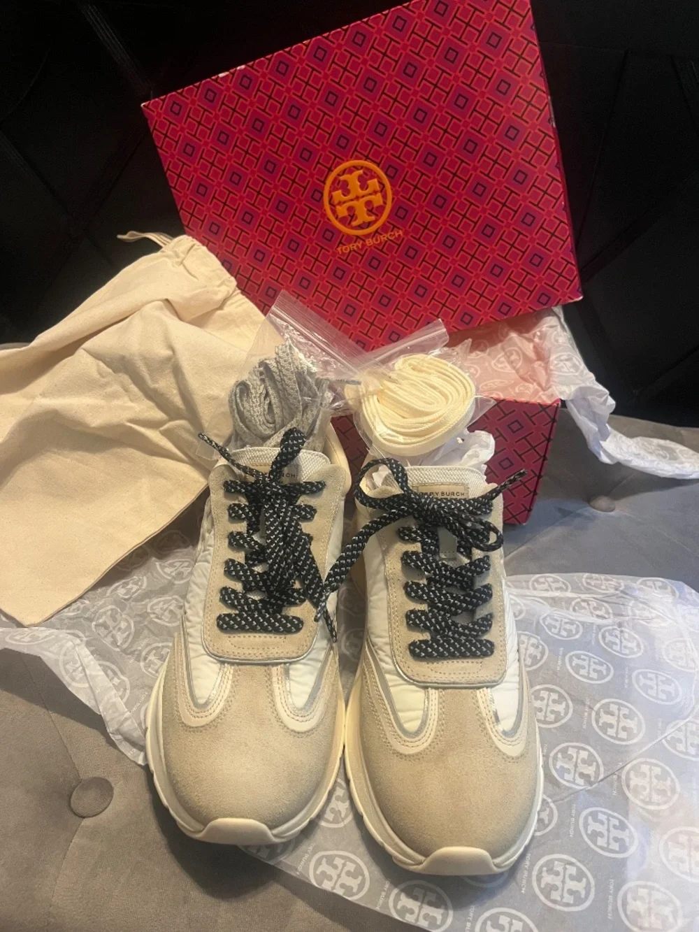 TORY BURCH WOMEN’s SNEAKER SIZE 10.5